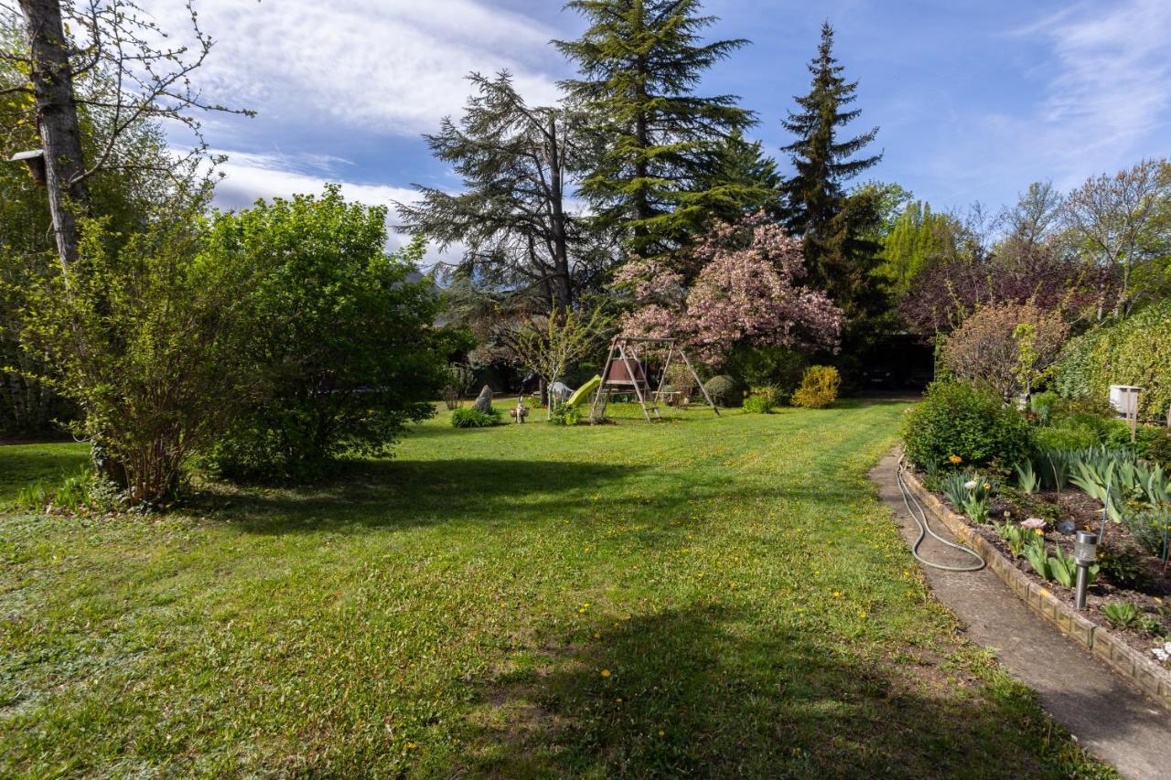 Vue Sur Les Montagnes Daire Embrun Dış mekan fotoğraf